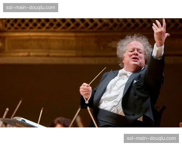 佛罗伦萨官方宣布，队长比拉吉成功接受膝盖关节镜手术